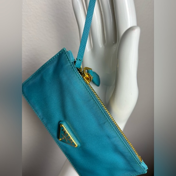 PRADA Tessuto Nylon coin pouch Keyring . Gold logo. Emerald color .Good - Picture 3 of 12